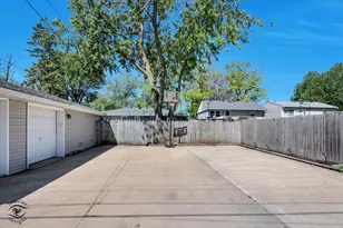272 S Randolph Ave, Bradley, IL 60915 - Photo 23