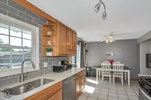 272 S Randolph Ave, Bradley, IL 60915 - Photo 9