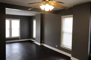 1634 Victoria Ave, North Chicago, IL 60064 - Photo 5