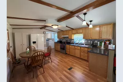 105 N Hickory Street, Farina, IL 62838 - Photo 5