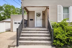 742 Chambers St, Ottawa, IL 61350 - Photo 3