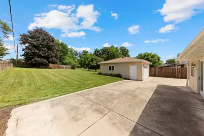 679 N West Road, Lombard, IL 60148 - Photo 19