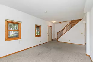 1302 State St, Dekalb, IL 60115 - Photo 3