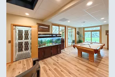 211 Ridge Lane, Lake in the Hills, IL 60156 - Photo 49