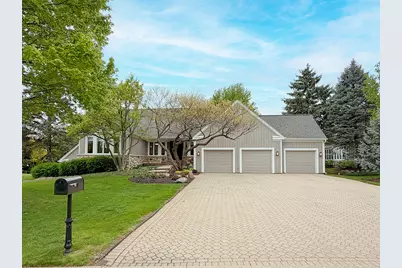 211 Ridge Lane, Lake in the Hills, IL 60156 - Photo 3