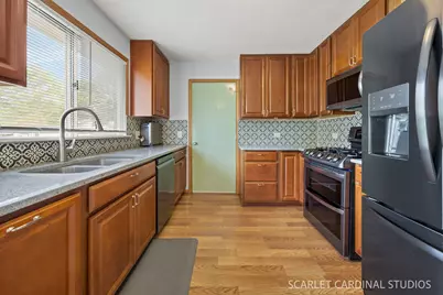 30W061 Arbury Court, Warrenville, IL 60555 - Photo 5