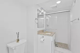 6709 W Forest View Ln, Niles, IL 60714 - Photo 17