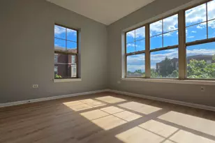 715 Astor Ln, Wheeling, IL 60090 - Photo 11