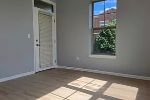 715 Astor Ln, Wheeling, IL 60090 - Photo 9