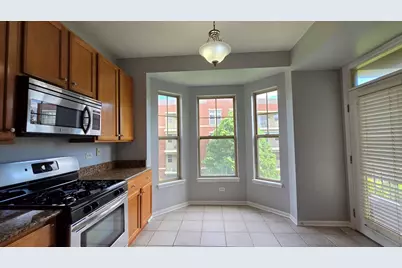 715 Astor Lane #401, Wheeling, IL 60090 - Photo 5