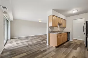 920 Casey Ct, Schaumburg, IL 60173 - Photo 7