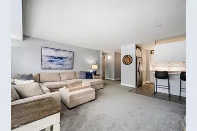 2555 Gross Point Road #202, Evanston, IL 60201 - Photo 5