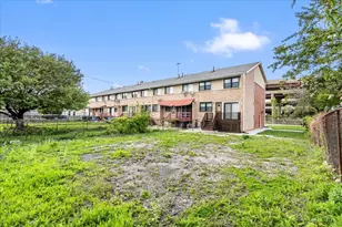 611 W 25th Pl, Chicago, IL 60616 - Photo 23
