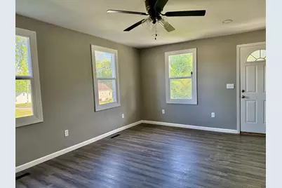 2703 Main Street, Peru, IL 61354 - Photo 7
