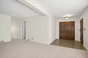 8434 W 50th St, McCook, IL 60525 - Photo 5