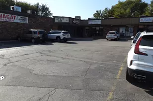 1502 N Elmhurst Rd, Mount Prospect, IL 60056 - Photo 1