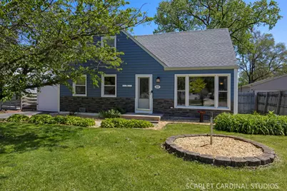 635 N Edgewood Avenue, Lombard, IL 60148 - Photo 1