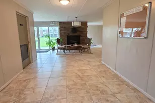 127 N Wolf Rd, Wheeling, IL 60090 - Photo 39