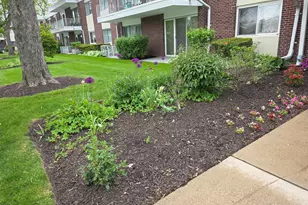 127 N Wolf Rd, Wheeling, IL 60090 - Photo 33