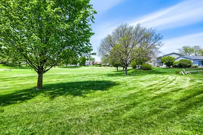 4092 Victoria Drive, Hoffman Estates, IL 60192 - Photo 29