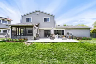 4092 Victoria Dr, Hoffman Estates, IL 60192 - Photo 23