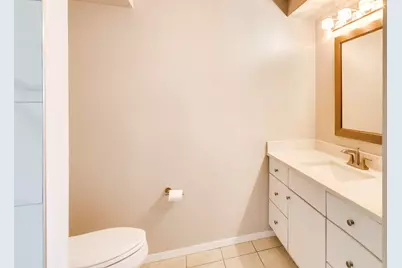 9655 Woods Drive #814, Skokie, IL 60077 - Photo 13