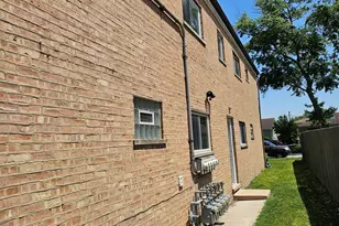 5330 S 73rd Ct, Summit, IL 60501 - Photo 3