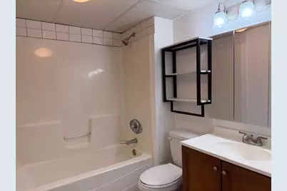 1005 W Taylor Street, Bloomington, IL 61701 - Photo 9