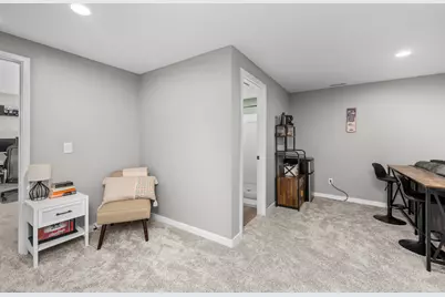 3550 Deckard Drive, Bettendorf, IA 52722 - Photo 37