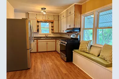 203 E Van Buren Street, Ottawa, IL 61350 - Photo 7