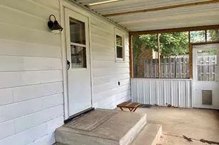 203 E Van Buren St, Ottawa, IL 61350 - Photo 19