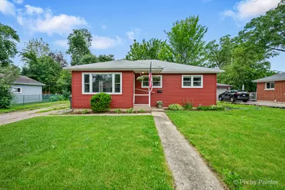 352 Brice Avenue, Mundelein, IL 60060 - Photo 1