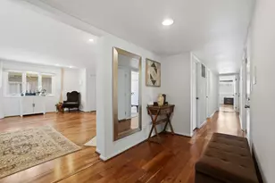 660 Ballantrae Dr, Northbrook, IL 60062 - Photo 17