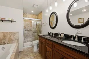 660 Ballantrae Dr, Northbrook, IL 60062 - Photo 25