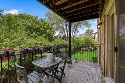 660 Ballantrae Drive #B, Northbrook, IL 60062 - Photo 11