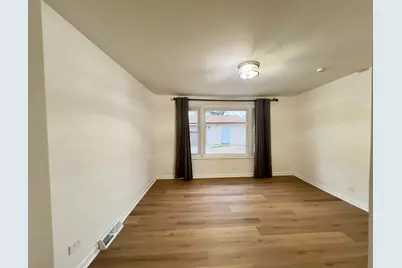 7421 W 64th Street, Summit, IL 60501 - Photo 5