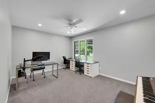 1245 Biscayne Dr, Elk Grove Village, IL 60007 - Photo 17