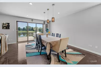 1245 Biscayne Drive, Elk Grove Village, IL 60007 - Photo 11