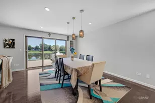 1245 Biscayne Dr, Elk Grove Village, IL 60007 - Photo 11