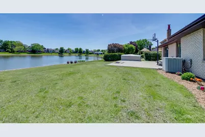 1245 Biscayne Drive, Elk Grove Village, IL 60007 - Photo 39