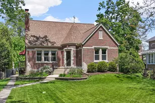 116 E Maple St, Lombard, IL 60148 - Photo 1