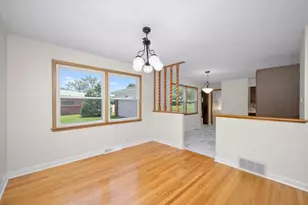 16049 Minerva Ave, South Holland, IL 60473 - Photo 5