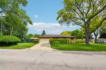 306 Poplar Avenue, Bensenville, IL 60106 - Photo 1