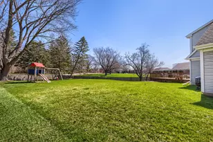 245 Old Forge Rd, Elgin, IL 60123 - Photo 35