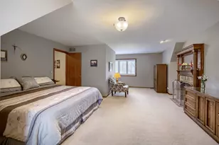 245 Old Forge Rd, Elgin, IL 60123 - Photo 25