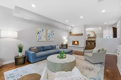1209 W Roscoe Street, Chicago, IL 60657 - Photo 7
