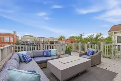 1209 W Roscoe Street, Chicago, IL 60657 - Photo 37