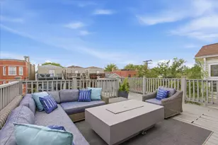 1209 W Roscoe St, Chicago, IL 60657 - Photo 37