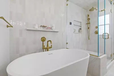 1209 W Roscoe Street, Chicago, IL 60657 - Photo 25