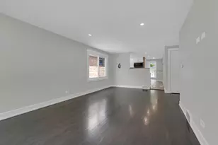 5505 N Nagle Ave, Chicago, IL 60630 - Photo 7